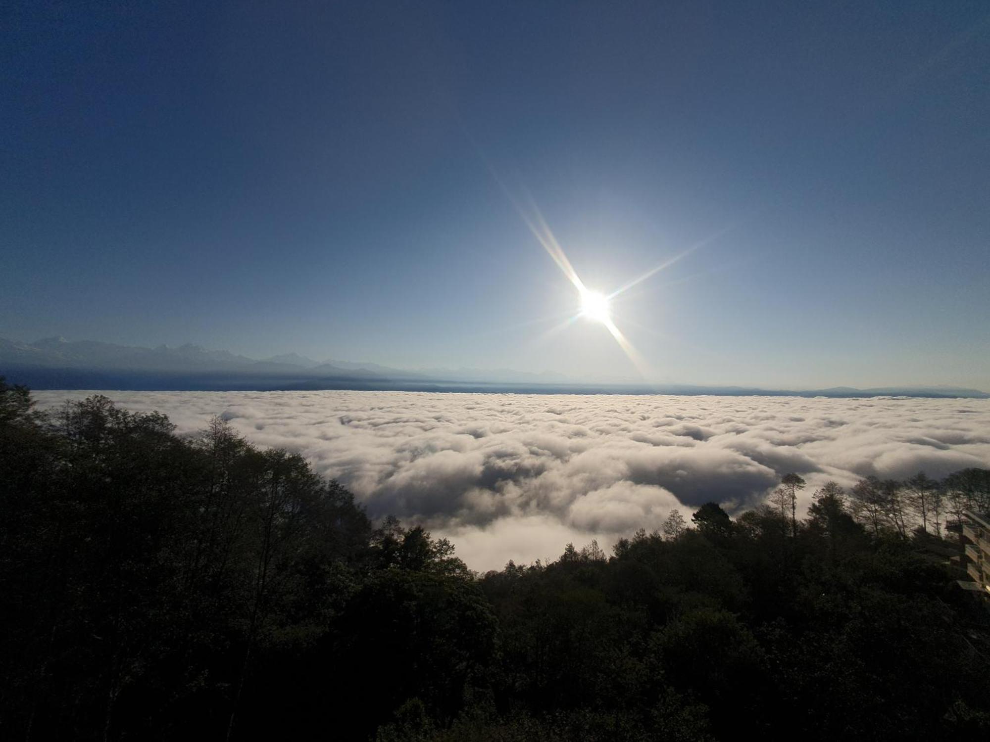 Hotel Chautari Pvt Ltd Nagarkot Buitenkant foto