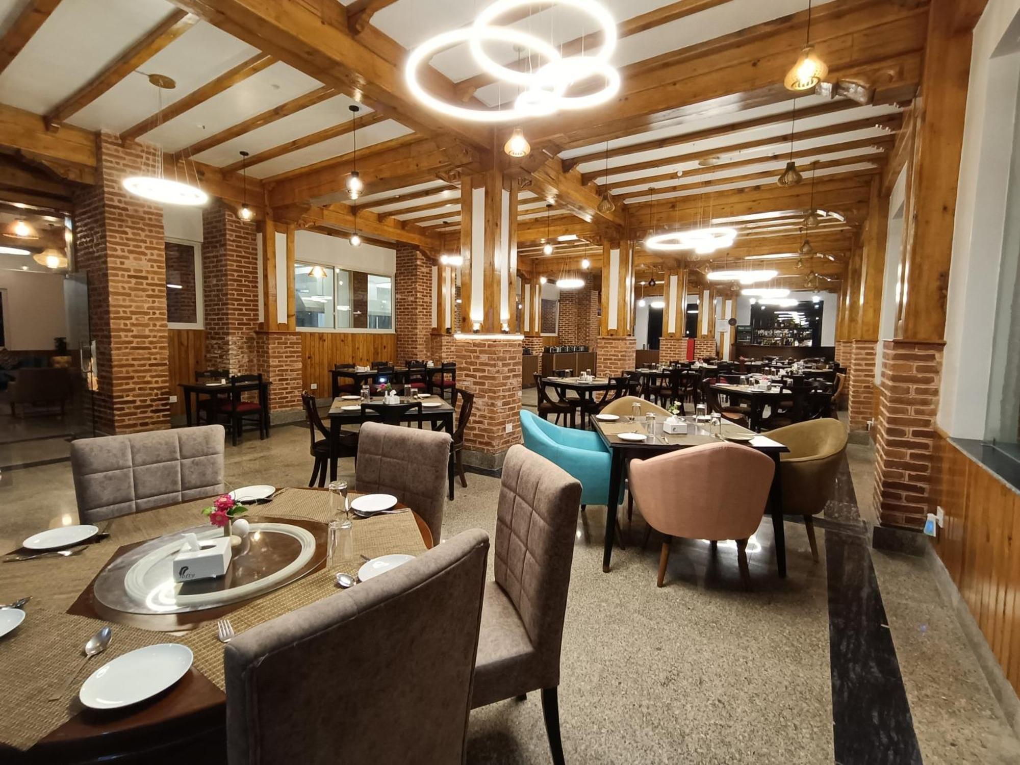Hotel Chautari Pvt Ltd Nagarkot Buitenkant foto