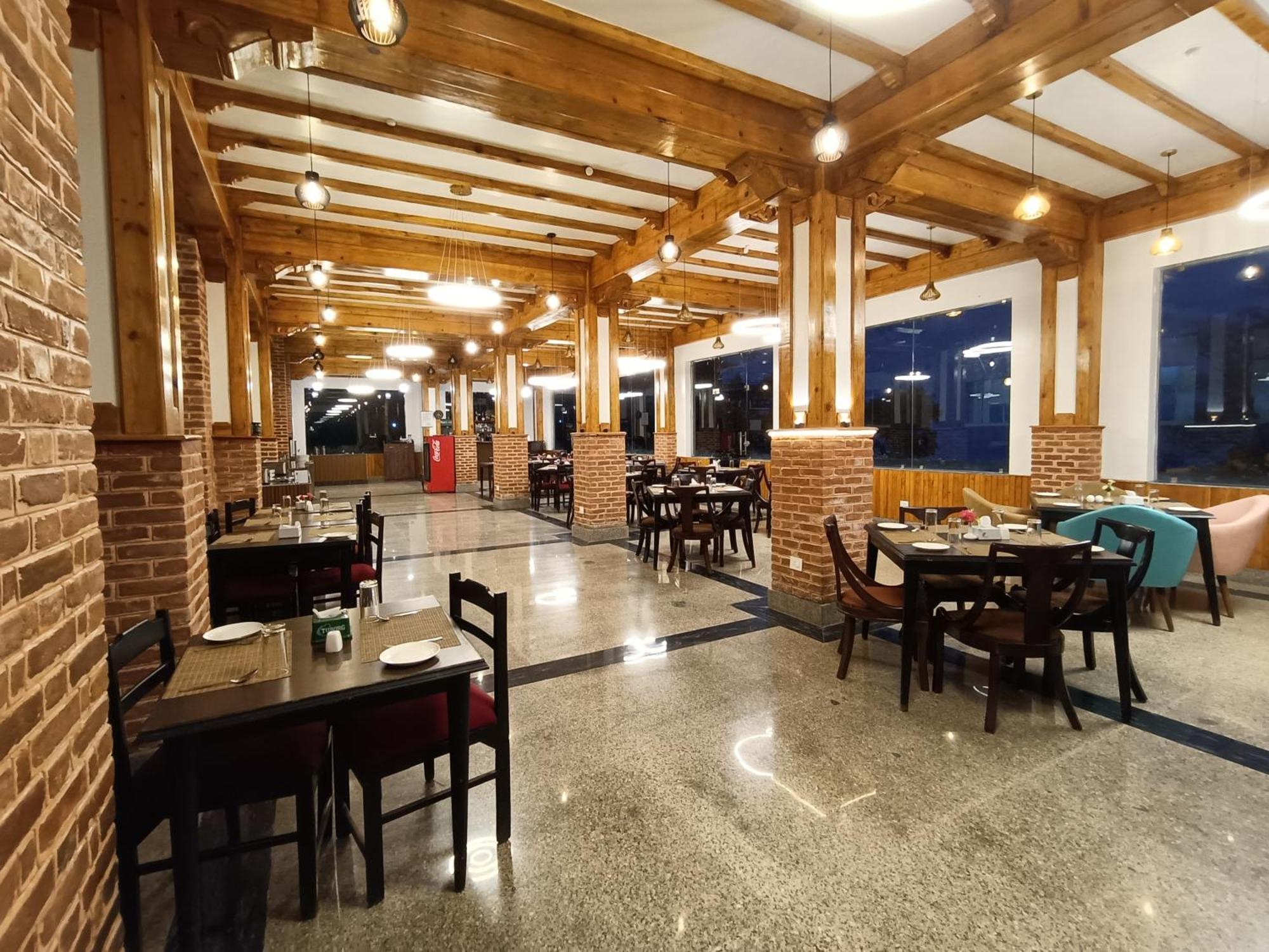 Hotel Chautari Pvt Ltd Nagarkot Buitenkant foto