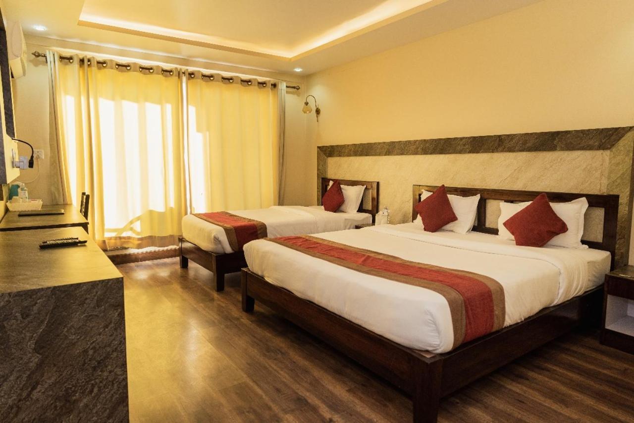 Hotel Chautari Pvt Ltd Nagarkot Buitenkant foto